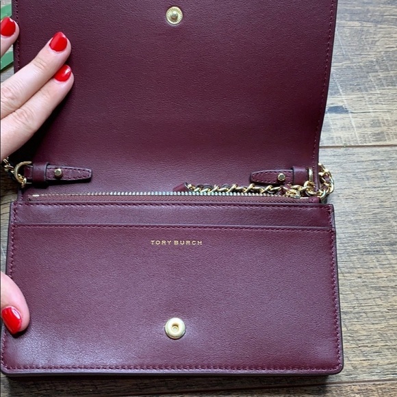 Tory Burch Leather Savannah Striped Chain Flat Wallet Crossbody Bag - Picture 4 of 9